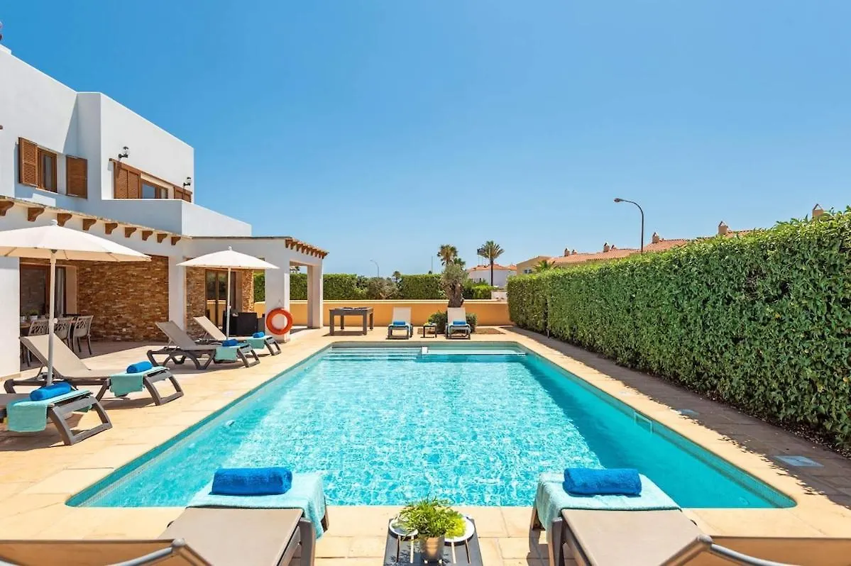 Ibiza 4 bedroom villa, Cala'n Blanes Cala'N Blanes  Cala'N Blanes (Menorca)