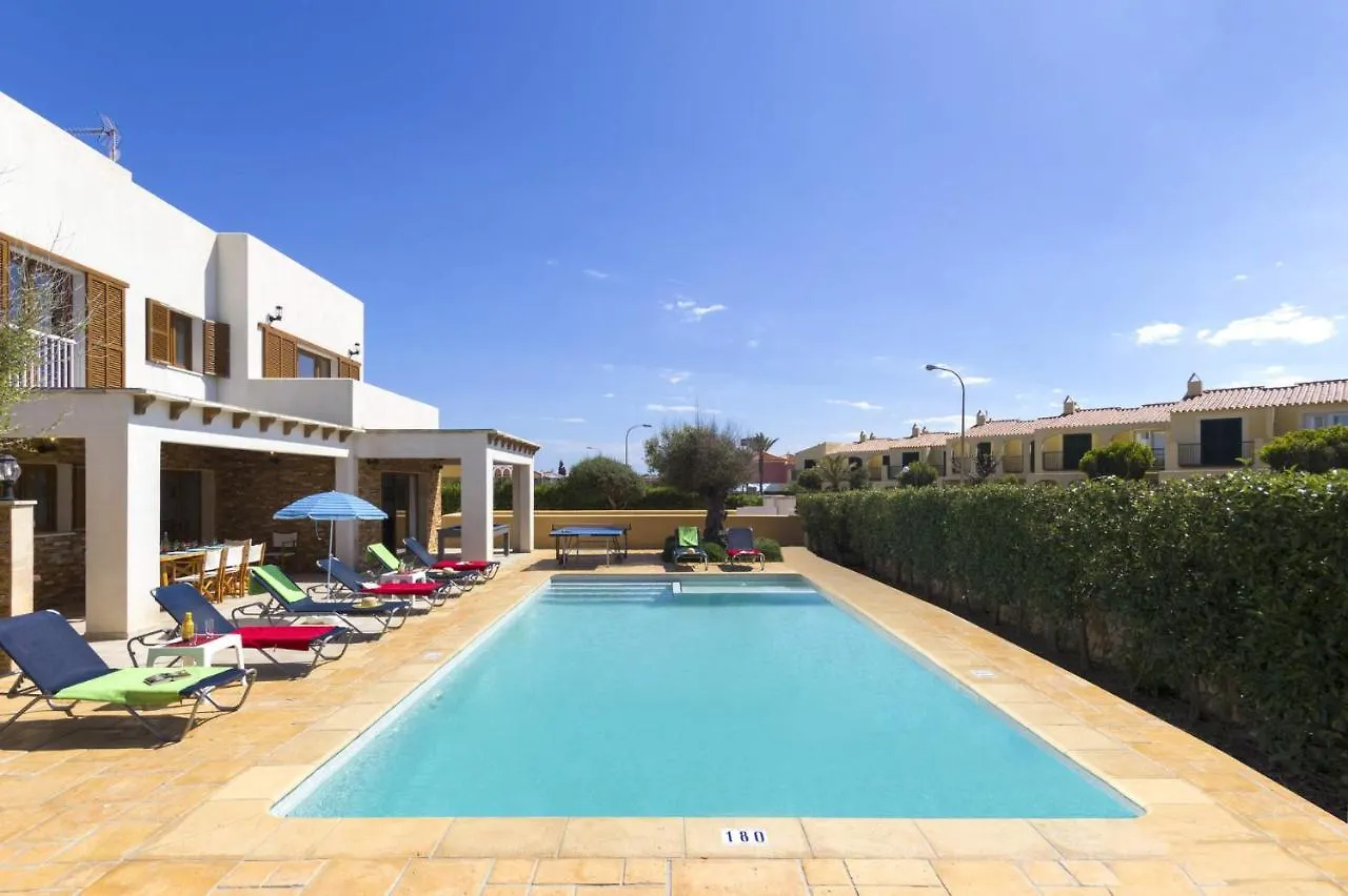 Ibiza 4 Bedroom Villa, Cala'N Blanes カラ・エン・ブラネス 0*,  スペイン