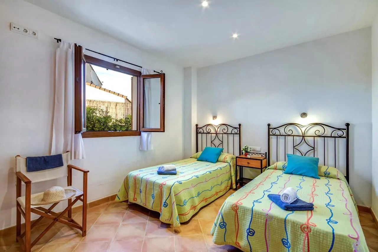 Ibiza 4 Bedroom Villa, Cala'N Blanes カラ・エン・ブラネス