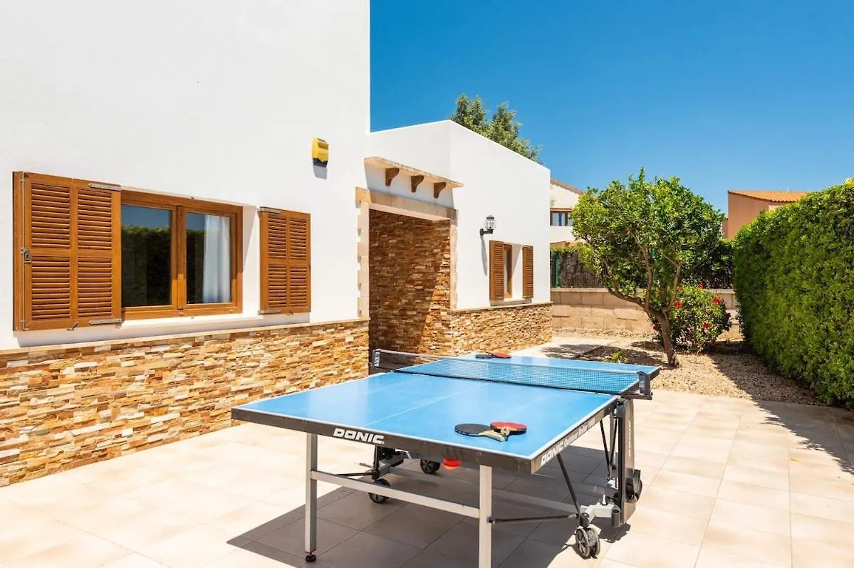 Ibiza 4 Bedroom Villa, Cala'N Blanes カラ・エン・ブラネス スペイン